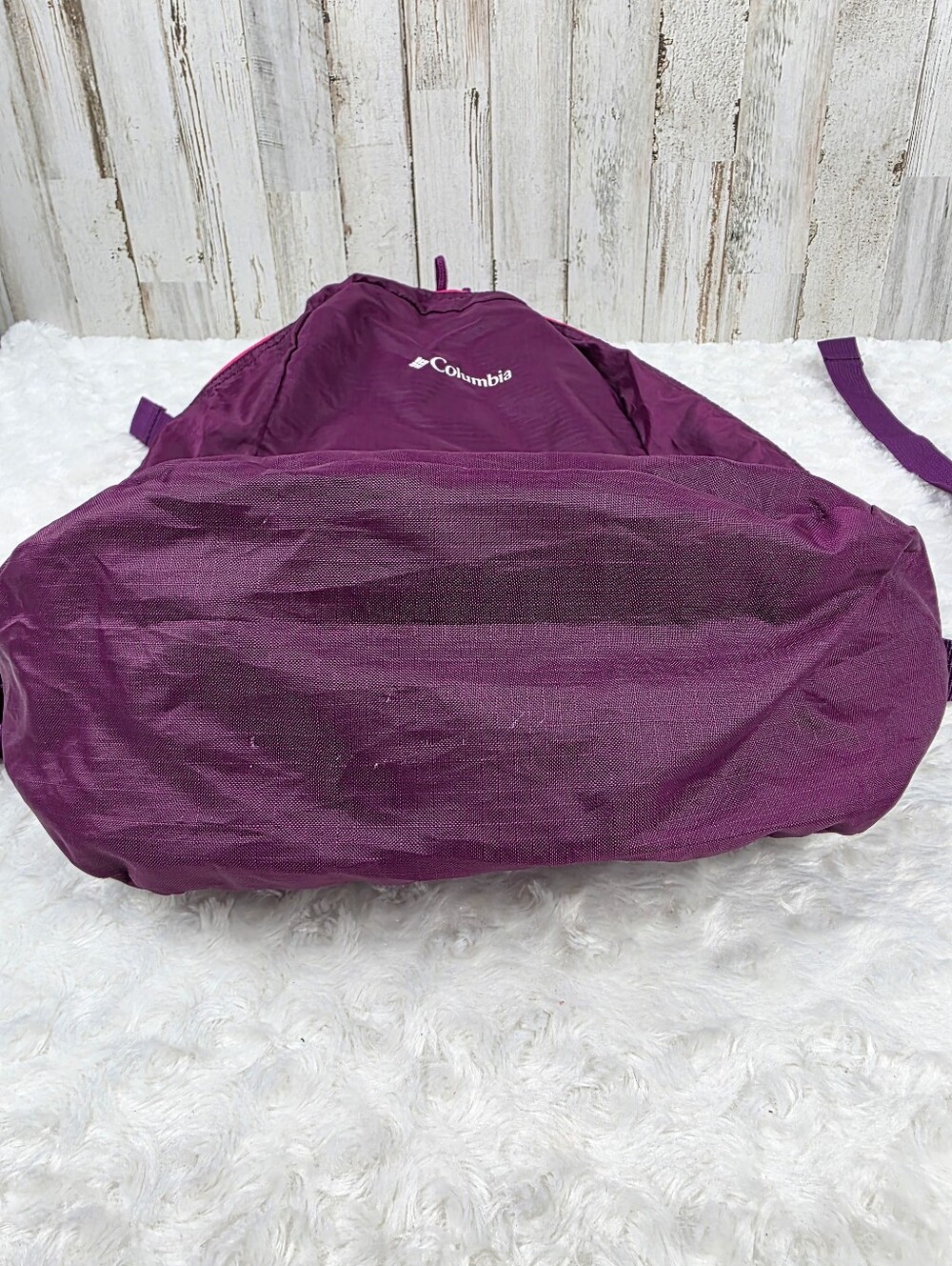 Columbia Women's Purple Lightweight Packable 2L Backpack with Pink Accent - Picture 7 of 7